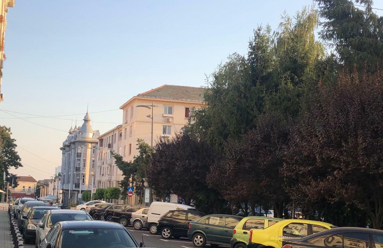 Galla Old Town Center Κραϊόβα Εξωτερικό φωτογραφία